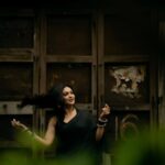 Priyanka Sarkar Instagram - #KolkataClassic ... @ami_baundule @makeupbybithikabenia @moumitasani @bhaskar5100 @abhireporting