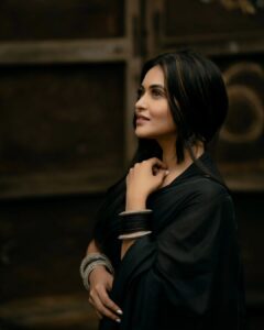 Priyanka Sarkar Instagram - #KolkataClassic ...

@ami_baundule 

@makeupbybithikabenia 
@moumitasani 

@bhaskar5100 
@abhireporting