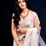 Priyanka Sarkar Instagram - #EventReady ... with @makeupbysumanganguly @moumitasani @fashiondoctor_official @imsayandey @bhaskar5100 @abhireporting ...