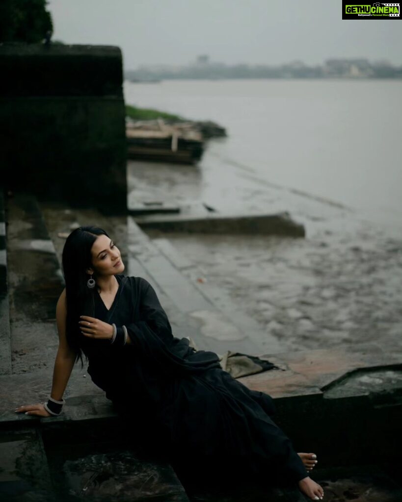 Priyanka Sarkar Instagram - #KolkataClassic ... @ami_baundule @makeupbybithikabenia @moumitasani @bhaskar5100 @abhireporting