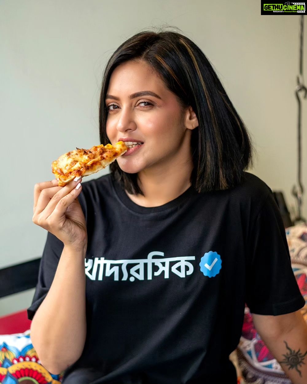 Priyanka Sarkar Instagram - 🍕🌭🍔🍟🥪🌮🌯 ...