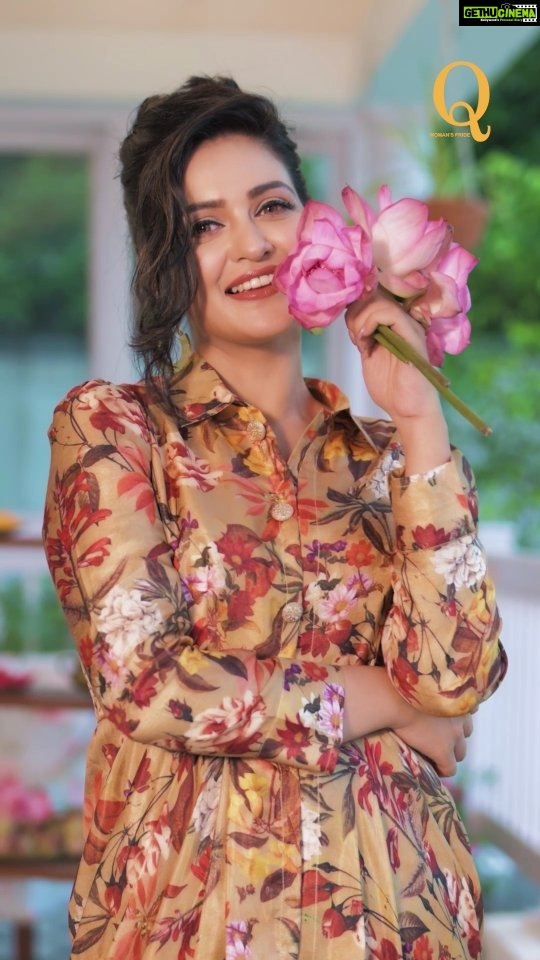 Priyanka Sarkar Instagram - This Diwali, shine bright with @qwomanindia...💖 Mark your Indian comfy wear's location at: ASANSOL | BURDWAN | BERHAMPORE | BISTUPUR | CHAKDA | DURGAPUR | KRISHNANAGAR | LAKE MALL | MEDINIPUR | ROURKELA | RANAGHAT | SODPUR | SRIRAMPUR | JAYNAGAR (BIHAR) | GUWAHATI | HAZARIBAGH | PATNA. #ladiesethinicwear #qwomanspride #Q #newstyle #womensfashion #everydayfashion #pujo #trending #womanswear #ethnicwear #latestcollection #qinternational #uniquestyle #shopnow #trendy #discount #fashiondiscount #sale #SelfExpression #QWomansPride #UnforgettableMoments #SelfLove #QwomanPride