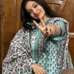 Priyanka Thimmesh Instagram - 🤍🙌🏻🪔 @iampriyankaathimmesh #priyankathimmesh #priyankathimmeshofficial