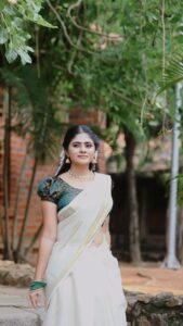 Priyankha Masthani Instagram - Happy Onam to All🤍
Makeover:- @rashi__makeupartist 
Vc:- @colorgram.photography 
Editing:- @i_dhasarathan 

Special Thanks for the editing work @i_dhasarathan 🥰

 #onam #onam2023 #onamcelebration #priyankhamasthani #priyankha #villagegirl #salemponnu #masthani #priyanka #mastani #engeenpunnagai #malayalipenne #hiphop #keralasong