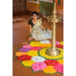 Priyankha Masthani Instagram - Happy Onam to All my Love🤍 Pc:- @colorgram.photography Makeover:- @rashi__makeupartist #onam #onam2023 #onamcelebration #priyankhamasthani #priyankha #villagegirl #salemponnu #masthani #priyanka #mastani