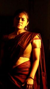 Priyankha Masthani Instagram - ஒரு நெல்லுக்குள் என்ன ஒழிய வெச்ச உமியா உசுர பறக்க வெச்ச❤️

#kothanikannala #priyankhamasthani #priyankha #villagegirl #salemponnu #masthani #priyanka #mastani
