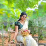 Priyankha Masthani Instagram - ஆசை ஊற்றெடுக்கும் போதெல்லாம் அணை போடுகிறது நாணம்.... Makeover:- @rashi__makeupartist Pc:- @colorgram.photography