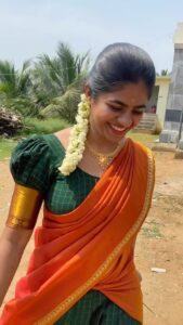Priyankha Masthani Instagram - சிறைமுதல் திரைவரை தலைவரு அலப்பற🔥

#Diwali #Diwali2023 #deepavali #asainoorachi #trendingbgm #asanoorachi #maasimasam #masimasam #dance #deebavali #crakersdance #priyankhamasthani #priyankha #villagegirl #salemponnu #masthani #priyanka #mastani #10kwala #10000wala #halfsaree #saravedi #thalaivaralapara #jailer #hukkum