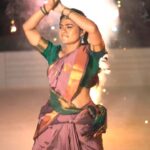Priyankha Masthani Instagram - Asai noorachi ponga..Indha varusam Diwali vera level ah iruka pogudhu ponga🔥 Happy Diwali to All my love🤩 Vc:- @ajay_clickers___photography_ Saree:- @fashistorez #Diwali #Diwali2023 #deepavali #asainoorachi #trendingbgm #asanoorachi #maasimasam #masimasam #dance #deebavali #crakersdance #priyankhamasthani #priyankha #villagegirl #salemponnu #masthani #priyanka #mastani Omalur, Salem district.