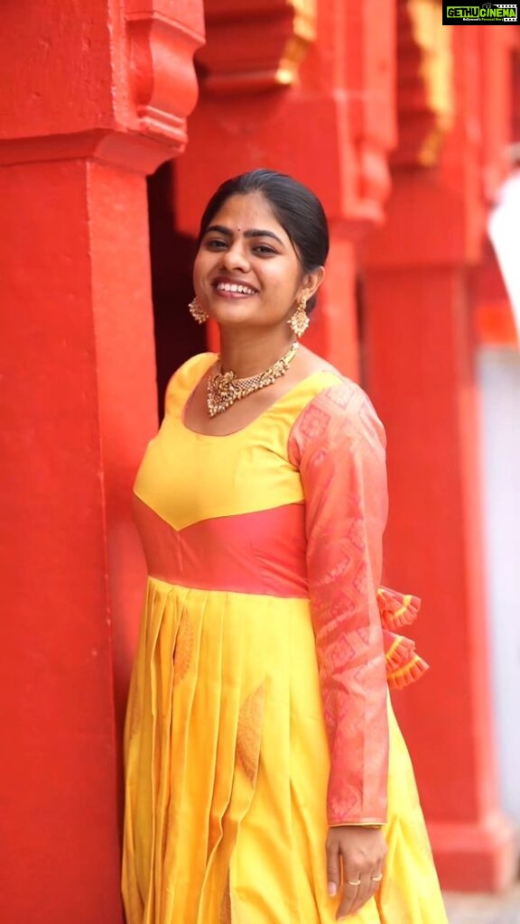 Priyankha Masthani Instagram - ❣️❣️❣️ Jewelry:- @yellowtiara_designer_jewellery Outfit:- @afabricblaze Vc:- @ajay_clickers___photography_ Varanasi - Kashi - Banaras