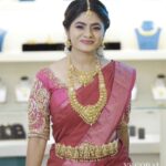 Priyankha Masthani Instagram - Shop a Exclusive collections @vsselvamaligaijewelry @vscoralslm Makeover:- @rashi__makeupartist Vc:- @pixarque Selam Tamilnadu India