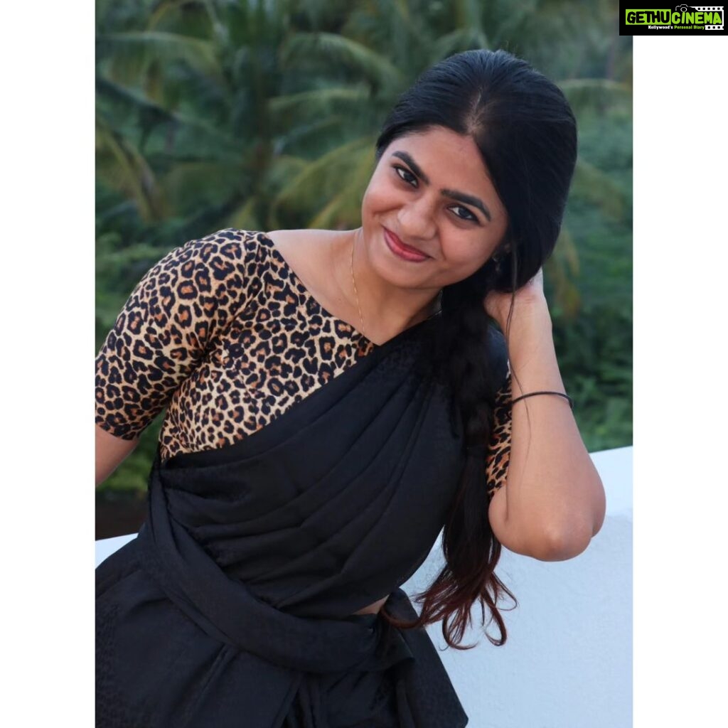 Priyankha Masthani Instagram - விழி மூடிய இரவில், பகல் வெளிச்சம் அவன் நினைவுகள்!