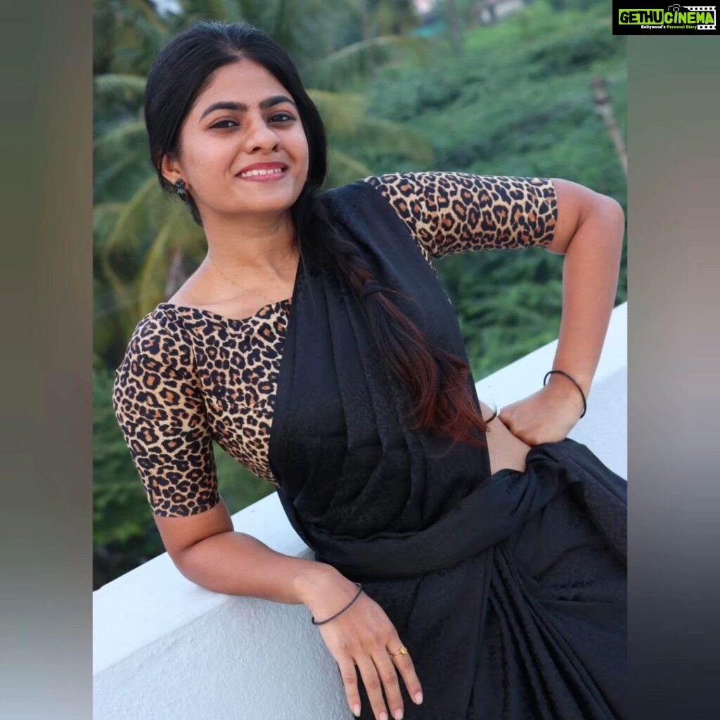 Priyankha Masthani Instagram - விழி மூடிய இரவில், பகல் வெளிச்சம் அவன் நினைவுகள்!