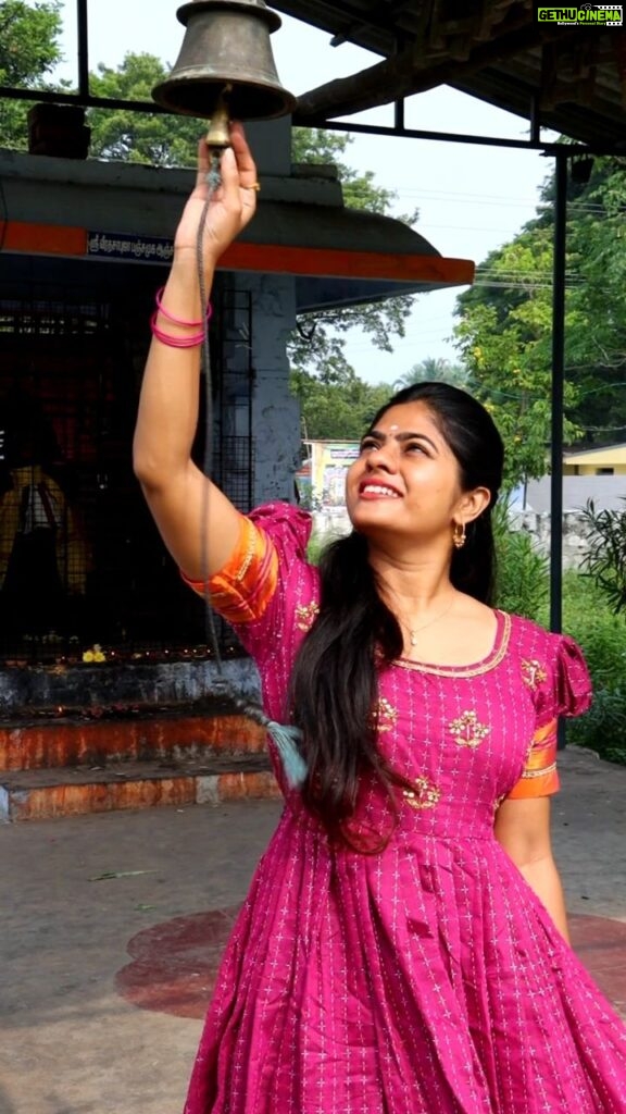 Priyankha Masthani Instagram - These Lyrics 🥰 Outfit:- @atc.garments #priyankhamasthani #priyankha #villagegirl #salemponnu #masthani #priyanka #mastani #yeleyelemarudhu #marudhu #vishal Selam Tamilnadu India