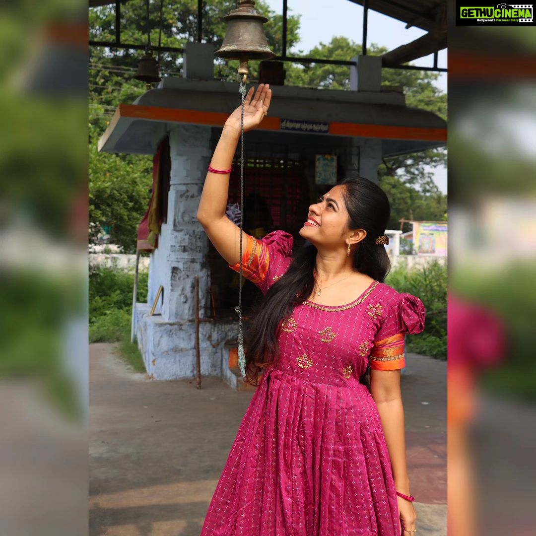 Priyankha Masthani Instagram - உன்னை இன்றி வோ் ஒரு நினைவில்லை…🤍 Outfit:- @atc.garments #priyankhamasthani #priyankha #villagegirl #salemponnu #masthani #priyanka #mastani #traditional #traditionaloutfit Selam Tamilnadu India