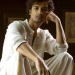 Priyanshu Painyuli Instagram - Aaj Kal aur Parso. Bas teen dinon ki toh baat hain. #charliechopraandthemysteryofsolangvalley 27th only on @sonylivindia HMU: @mansimao Styling: @pyumishra Look @urvashikaur Shoes @jeetinder_sandhu Shot by @rohanharnal Managed by @anandd___menon