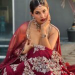Puja Gupta Instagram - It’s my honour to feature in @golecha_jewels and wearing @_riddhi_majithia_ For karwachauth special 📿 Mumbai, Maharashtra