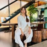 Puja Gupta Instagram - Tu apni ek alag pehchan bana Bheed mein chalne ke liyien log hai na … Mumbai, Maharashtra