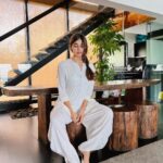 Puja Gupta Instagram - Tu apni ek alag pehchan bana Bheed mein chalne ke liyien log hai na … Mumbai, Maharashtra