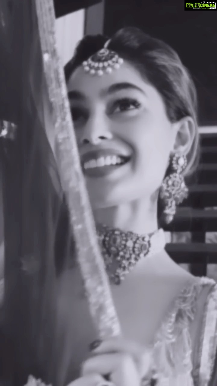Puja Gupta Instagram - Sneak peak for karwachauth special With @golecha_jewels @_riddhi_majithia_