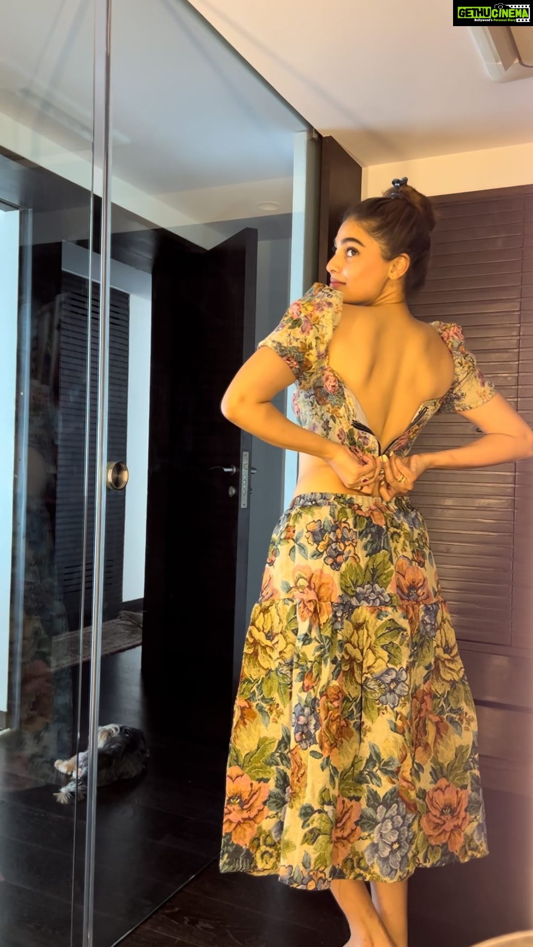 Puja Gupta Instagram - Walking in daily like it’s a catwalk 🌻