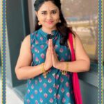 Punnagai Poo Gheetha Instagram - அனைவருக்கும் எங்களின் தீபாவளி நல்வாழ்த்துகள் 🪔 #Deepavali2023 #HappyDeepavali #RAAGAwishes