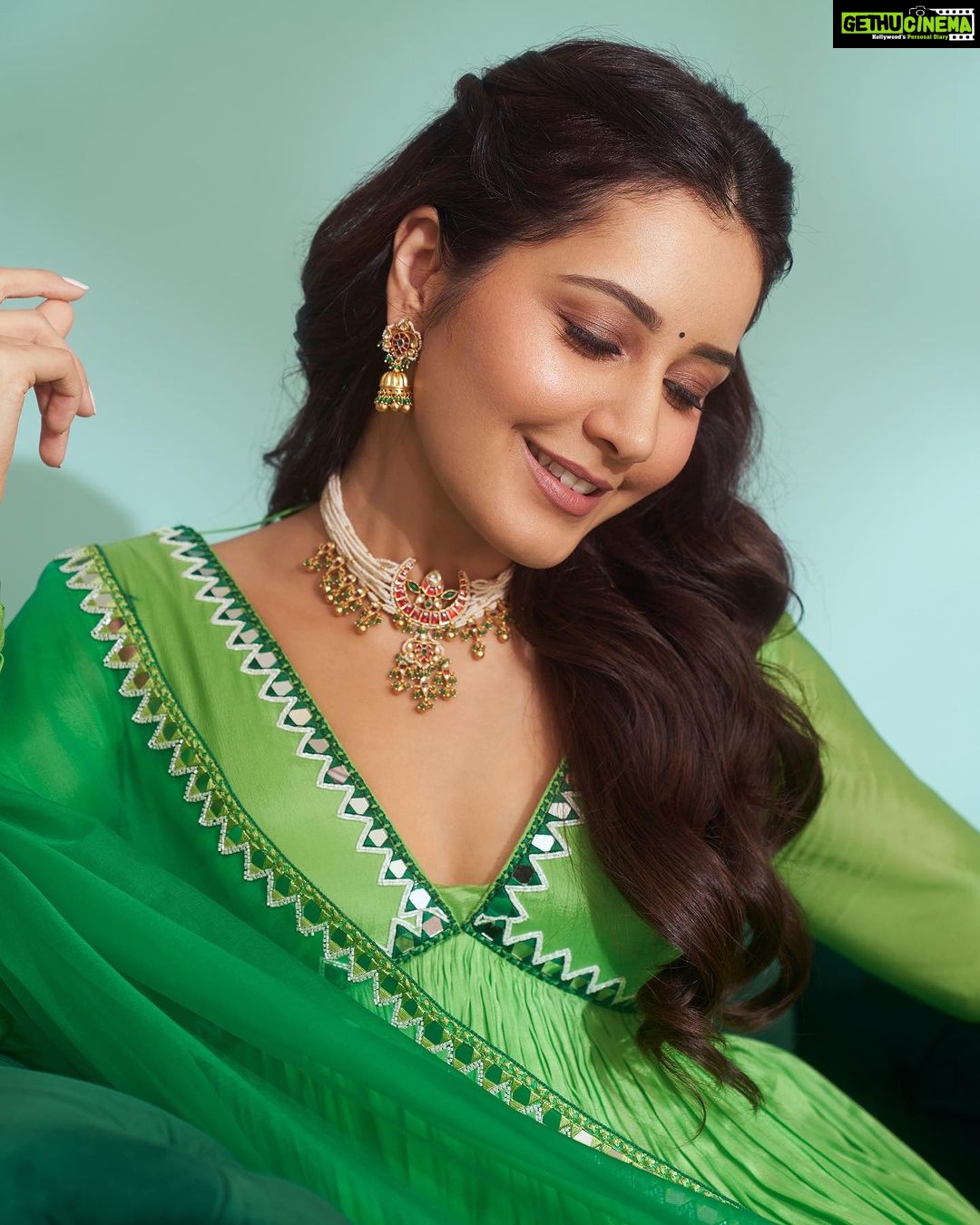 Raashi Khanna Instagram - One happy 🦜 For the muhurat of #telusukada Outfit- @harshitasinghviofficial Jewelery: @studiogulabiindia @offbeatmediain Juttis- @houseofvian Styled by @sukritigrover Styling Team- @vanigupta.23 @bitofbash Makeup by @makeupbyshefali.s Hair by @vhairforu Photographer: @ishan.n.giri Team: @ehnacingmoments @louis_prashanth