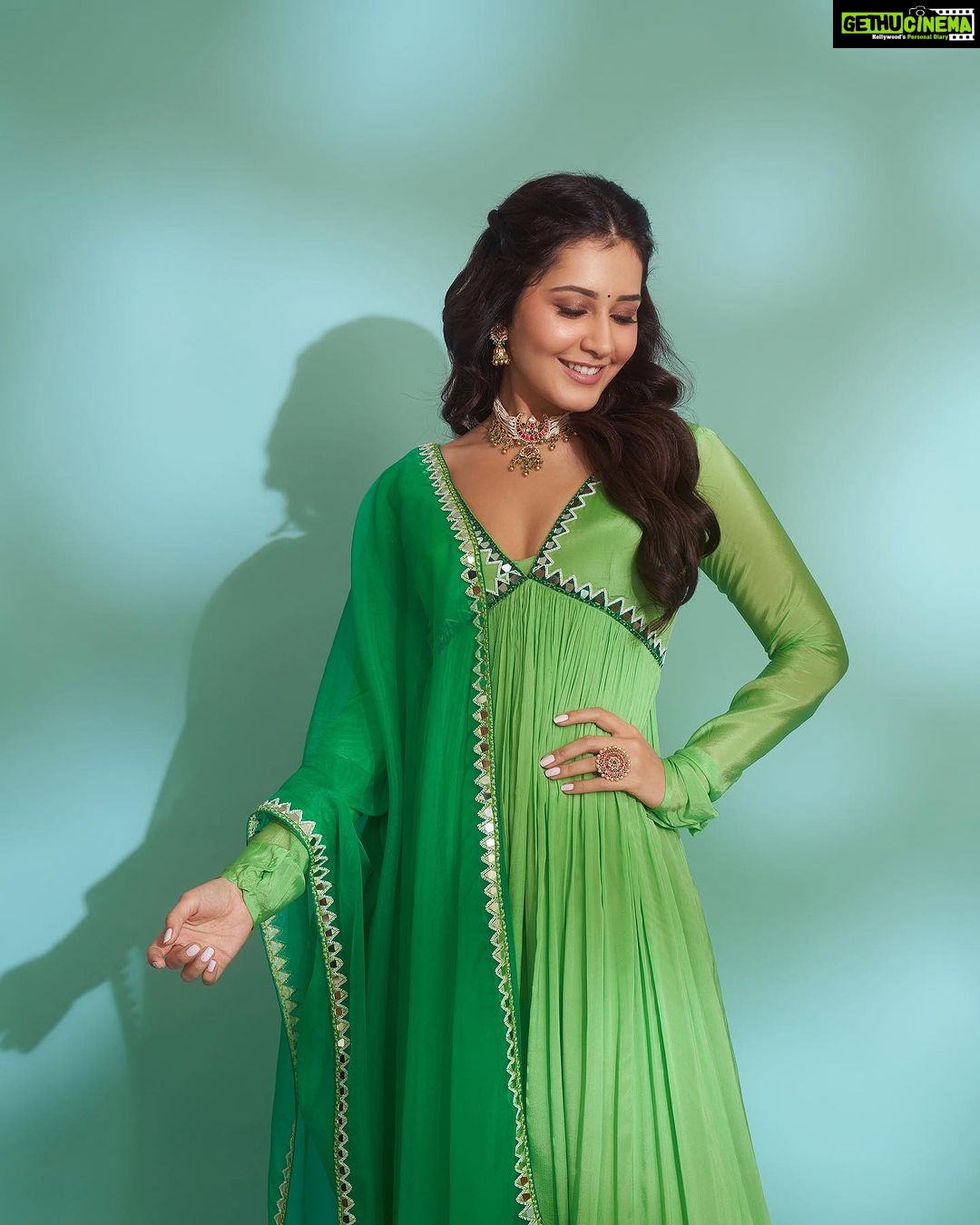Raashi Khanna Instagram - One happy 🦜 For the muhurat of #telusukada Outfit- @harshitasinghviofficial Jewelery: @studiogulabiindia @offbeatmediain Juttis- @houseofvian Styled by @sukritigrover Styling Team- @vanigupta.23 @bitofbash Makeup by @makeupbyshefali.s Hair by @vhairforu Photographer: @ishan.n.giri Team: @ehnacingmoments @louis_prashanth