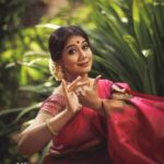 Rachana Narayanankutty Instagram – A glimpse of serenity ☀️

Inframe : @rachananarayanankutty 

Captured by : @nithinnarayanan_ 

For more queries : 📞 8943066969

#dancersofinstagram #indianclassicalmusic #indianclassicaldancers #bharathanatyam #mohiniyattam #kuchupudi #instagram #instadailyphoto