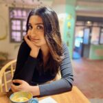 Rachel David Instagram – Sihi at Sihi having Sihi 🍭
.
.
.
#iykyk 
#whenthecoffeekicksin Mysore, Karnataka