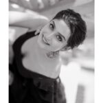 Rachel David Instagram - waiting for my Diwali sweets to arrive // 🤰🏻 . . . Photographer @rejibhaskar_ Hair & makeup @makeupandhairbysagallya Styling & outfit @styled_by_gk ♥️