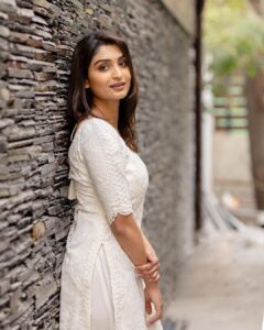 Rachel David Instagram - 🕊️
.
.
.
Photographer @kiransaphotography 
Hair & makeup @makeupbywanshazia 
Outfit @h.ouseofaruba