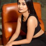 Rachel David Instagram – come take a seat 💺 
.
.
.
Photographer @ritesh.biswas 
Hair & make up @makeupby_prarthana