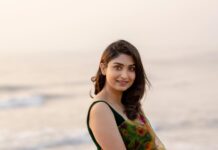 Rachel David Instagram - wearing a saree and walking on the beach is an extreme sport // 🐌 . . . Photographer @kiransa Hair & makeup @makeupbywanshazia