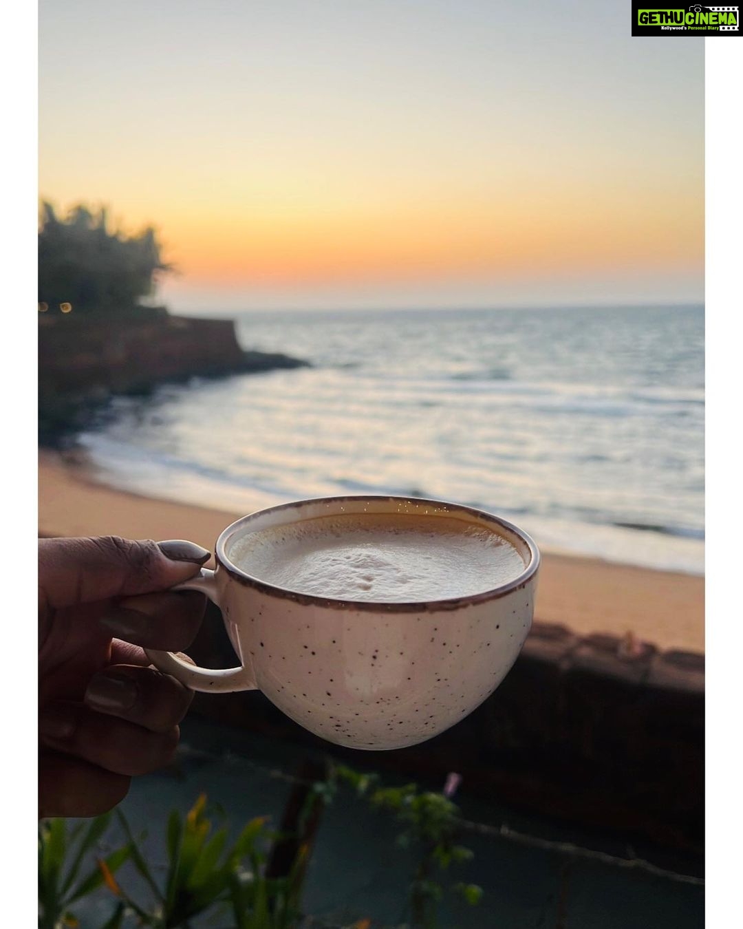 Rachel David Instagram - kids this is what a Goa trip looks like // 🌼