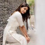 Rachel David Instagram - 🕊️ . . . Photographer @kiransaphotography Hair & makeup @makeupbywanshazia Outfit @h.ouseofaruba