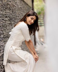 Rachel David Instagram - 🕊️
.
.
.
Photographer @kiransaphotography 
Hair & makeup @makeupbywanshazia 
Outfit @h.ouseofaruba
