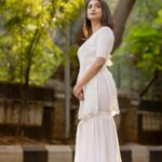 Rachel David Instagram - You spin my head right round, right round 🌚 . . . Photographer @kiransaphotography Hair & makeup @makeupbywanshazia Outfit @h.ouseofaruba