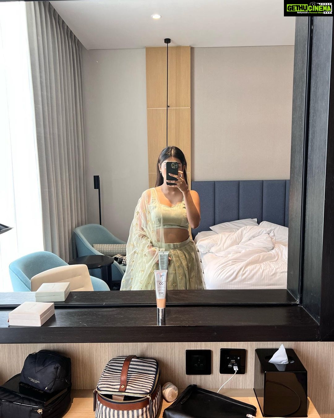 Rachel David Instagram - Just in case y’all were missing Rachel from all the weddings // 🕺 Caesars Palace Dubai