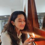 Radhika Narayan Instagram - Happy Deepavali 🎇 wishing y'all love and light ❤️ 🪔 #myfavouritehabba