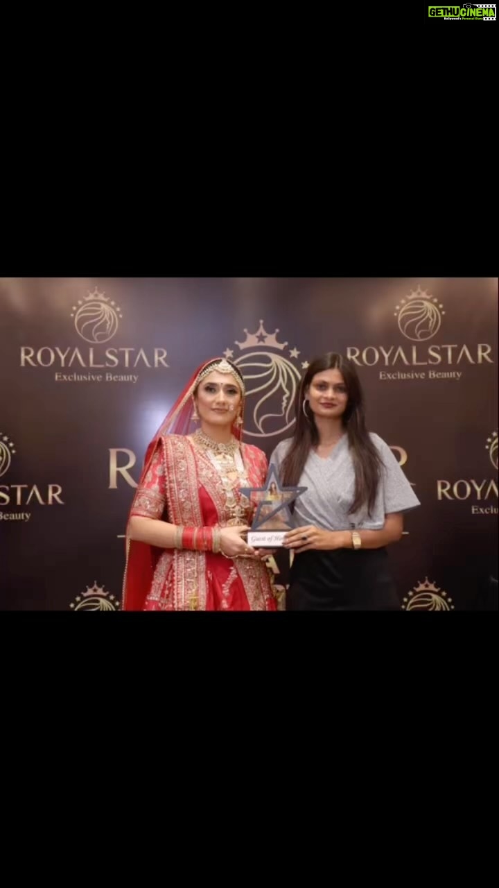 Ragini Khanna Instagram - Award given by @raginikhanna for makeup ❤️❤️ Thank you so much Mam ❤️❤️ Insta account @itz_me_baby3268 #makeup #awards #raginikhanna #awesomeearth #makeupartist #instagram #fansasuraalgendaphool Lotus Javi