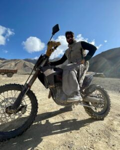 Rahman Instagram - Mad Max.  Throwback 
Loved my wardrobe so much from my Hindi debut movie @ganapathpart_1 

#ganapathpart1 #bollywood #mollywood #kollywood #tollywood #madmax #avtorslife #moviestar #keralagram #ladakh #actionfigures #chennaisuperkings #motorcycle #bikes #landscapephotography #iphone14promax #photography #silhouette #pose #flamingo #chill #rahmanism #allkeralarahmanfans #hollywood #madmax2 #furryfandom