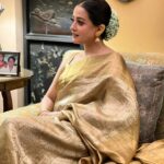Raima Sen Instagram - Gold never comes to the dreamers - except in dreams