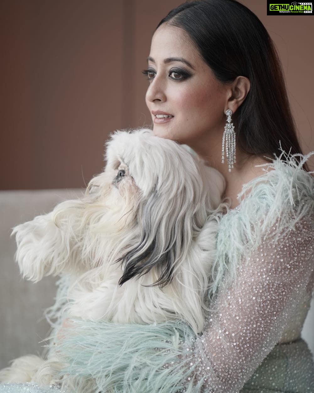 Raima Sen Instagram - #mysunshine #💖 @dasho.2020 #lookingbeyond