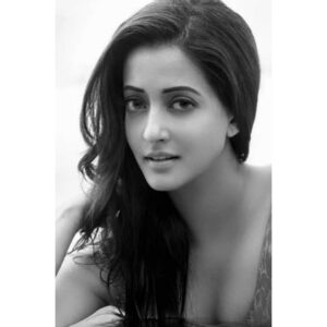 Raima Sen Instagram - #lifeinblackandwhite