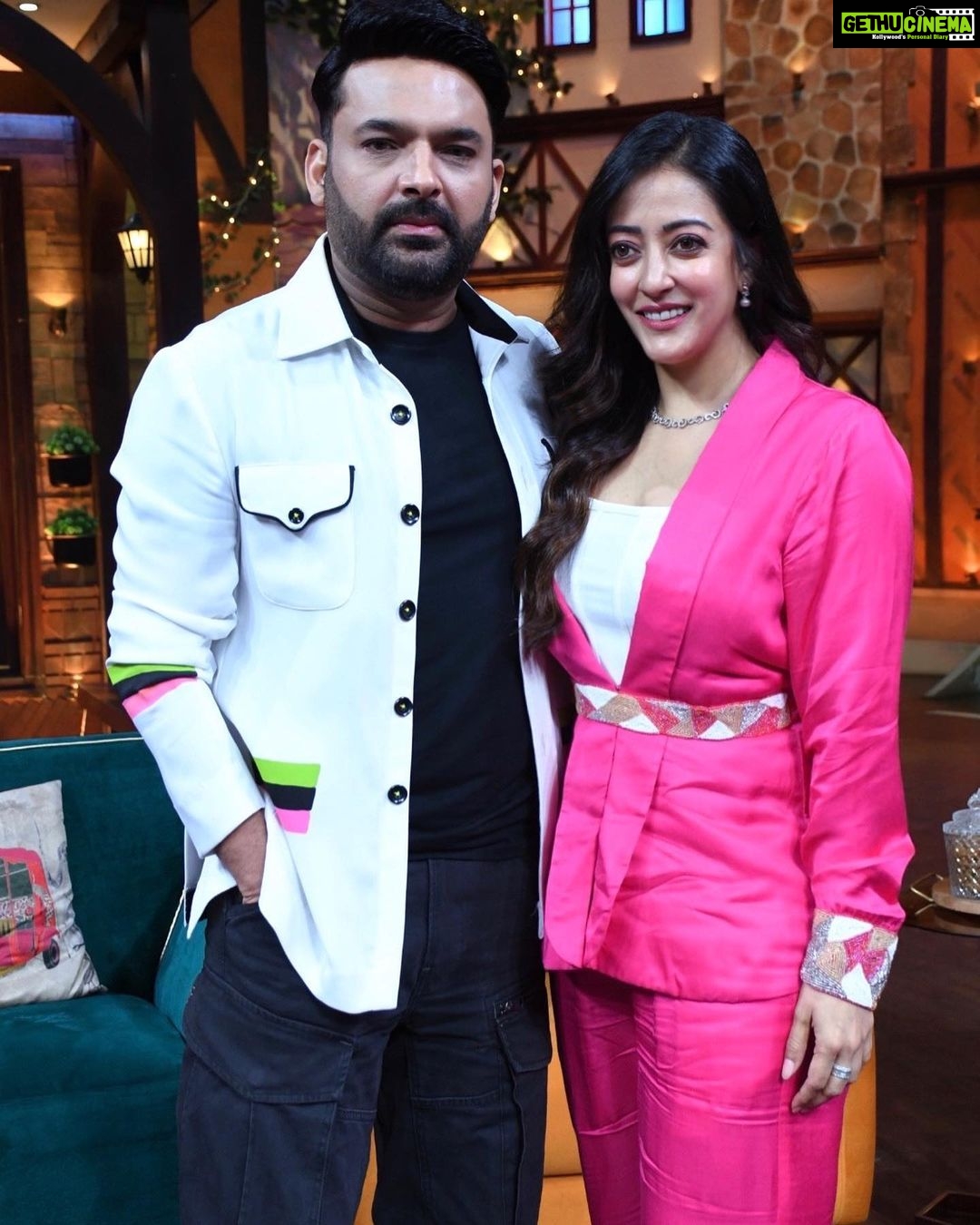 Raima Sen Instagram - #nriwives_greystories promotions on @_the_kapil_sharma_show tomorrow on @sonytvofficial Mumbai, Maharashtra