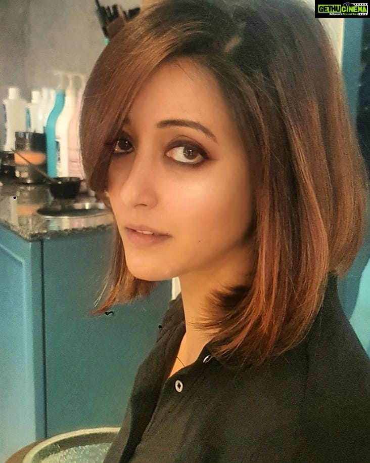 Raima Sen Instagram - #shorthair @whynot_byzeeba #hairgame Mumbai, Maharashtra