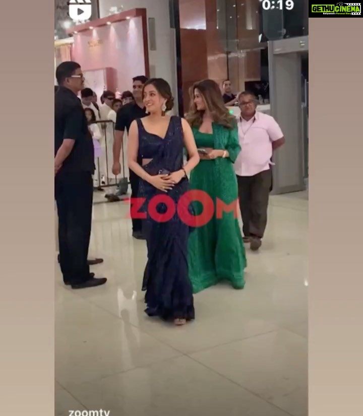 Raima Sen Instagram - Hocus Pocus.. Witch way is the party tonight ! #filmfare @riyasendv