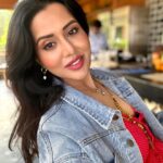 Raiza Wilson Instagram - At the beach is always an amazing place to be ❤️ #beachgirl