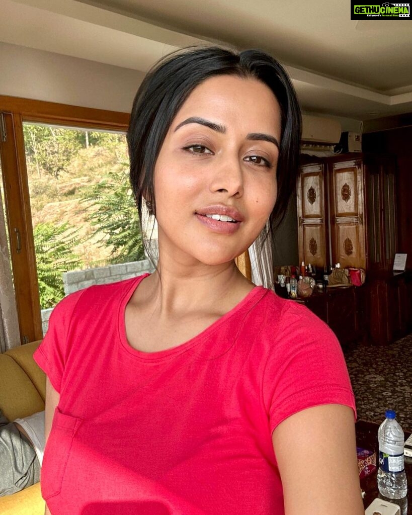 Raiza Wilson Instagram - Kashmir !! One of the best things to happen to me ! So much to learn so much to absorb. A beautiful life experience. 💯 would recommend 😍 #kshmir #beauty #wholesome